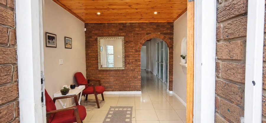 To Let Commercial Property for Rent in Glenvista Gauteng