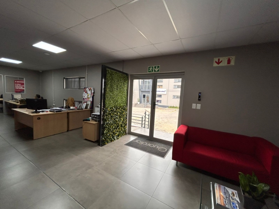To Let Commercial Property for Rent in Knoppieslaagte Gauteng