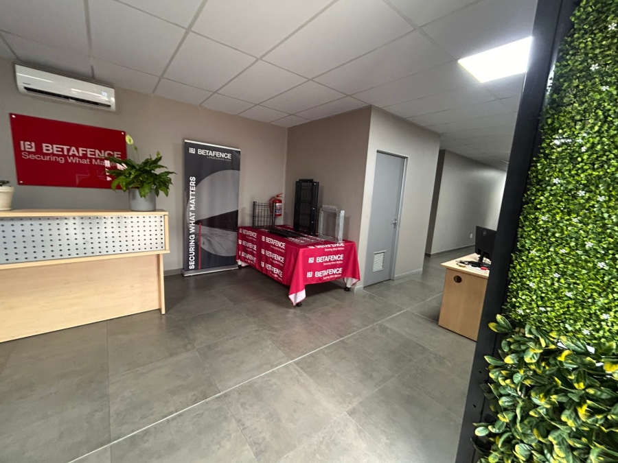To Let Commercial Property for Rent in Knoppieslaagte Gauteng