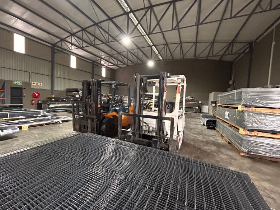 To Let Commercial Property for Rent in Knoppieslaagte Gauteng