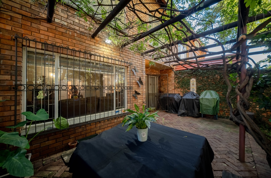 3 Bedroom Property for Sale in Garsfontein Gauteng