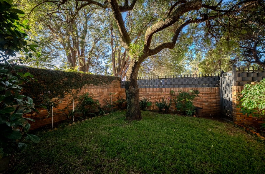 3 Bedroom Property for Sale in Garsfontein Gauteng
