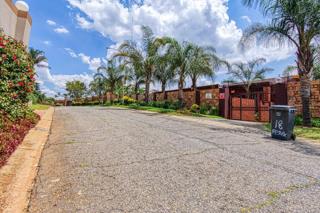 3 Bedroom Property for Sale in Glenvista Gauteng