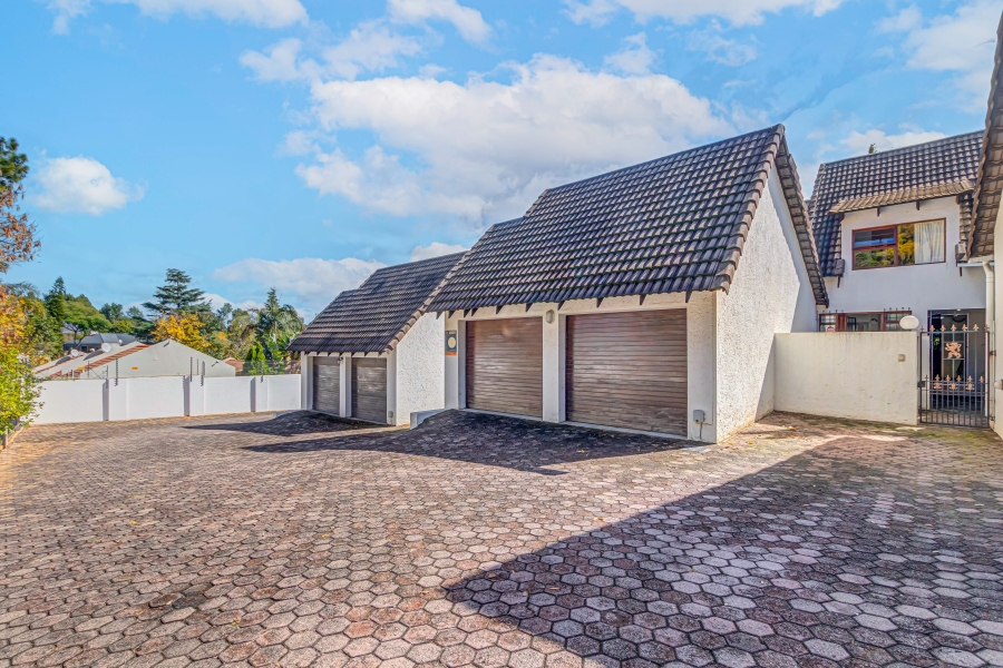 3 Bedroom Property for Sale in Bryanston Gauteng