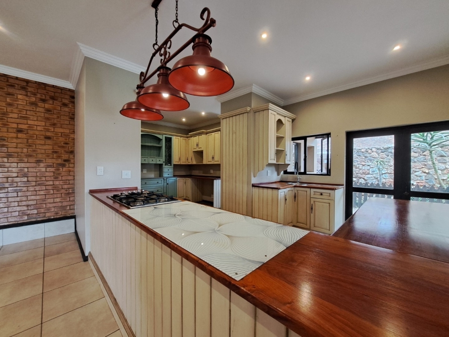 4 Bedroom Property for Sale in Clubview Gauteng