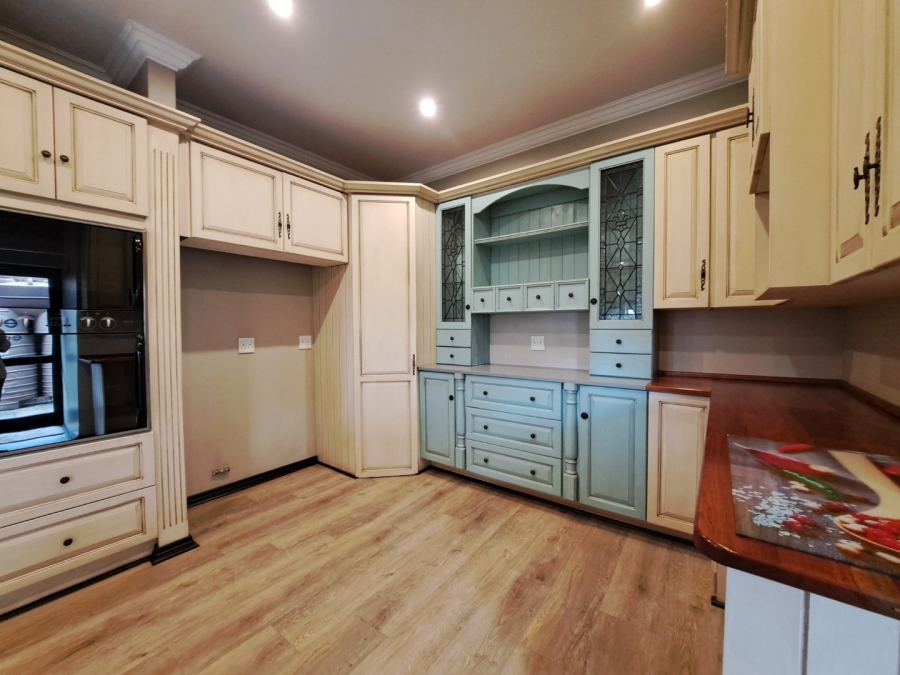 4 Bedroom Property for Sale in Clubview Gauteng