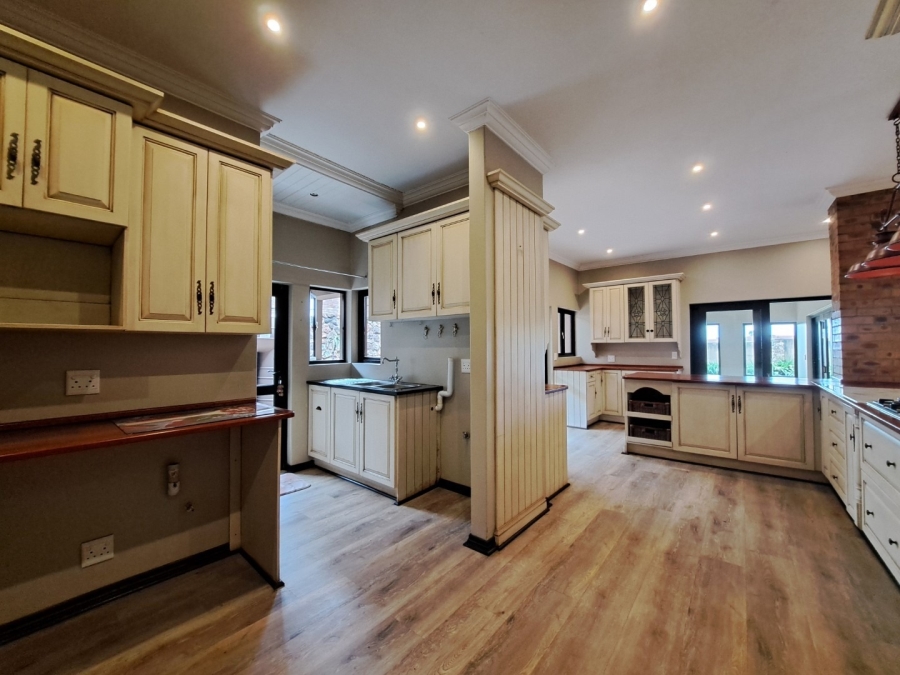 4 Bedroom Property for Sale in Clubview Gauteng