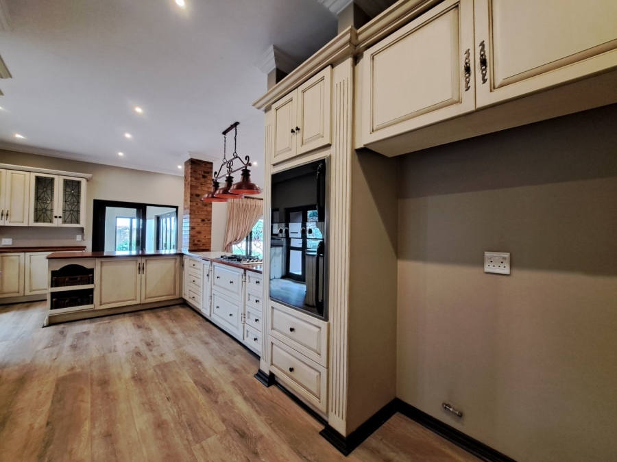 4 Bedroom Property for Sale in Clubview Gauteng