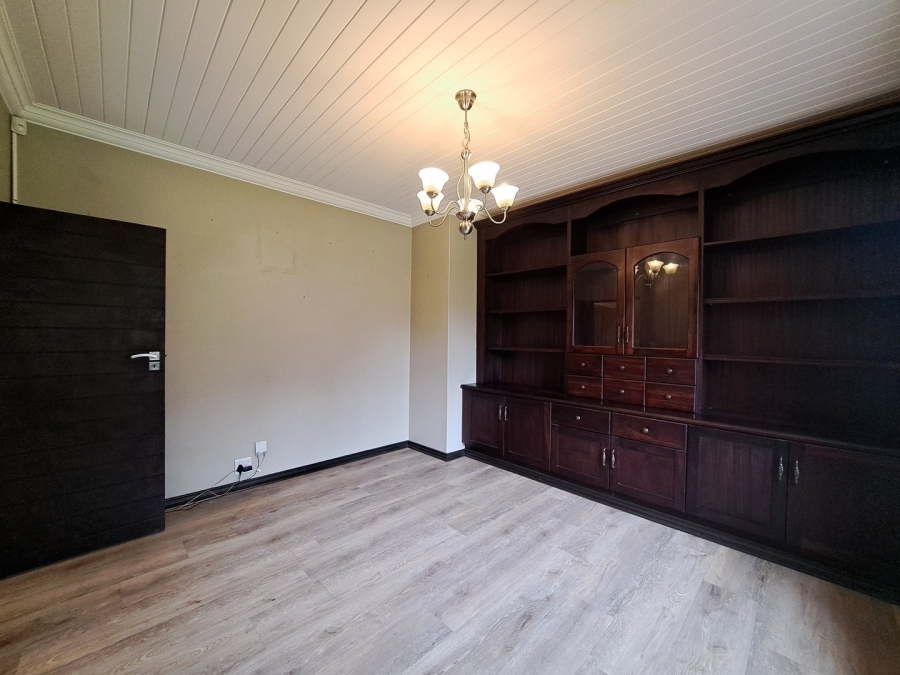 4 Bedroom Property for Sale in Clubview Gauteng