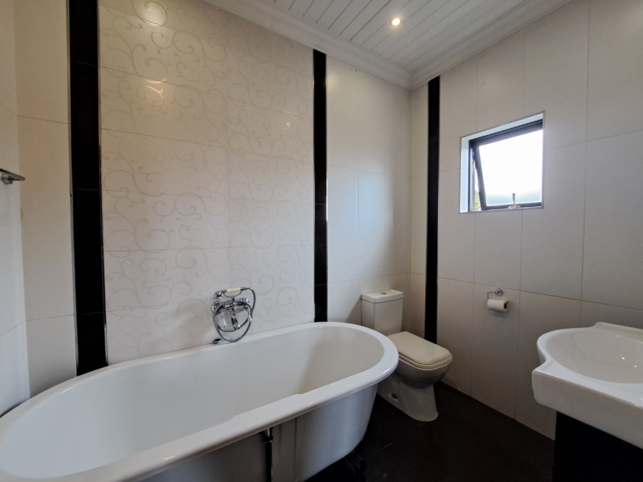 4 Bedroom Property for Sale in Clubview Gauteng