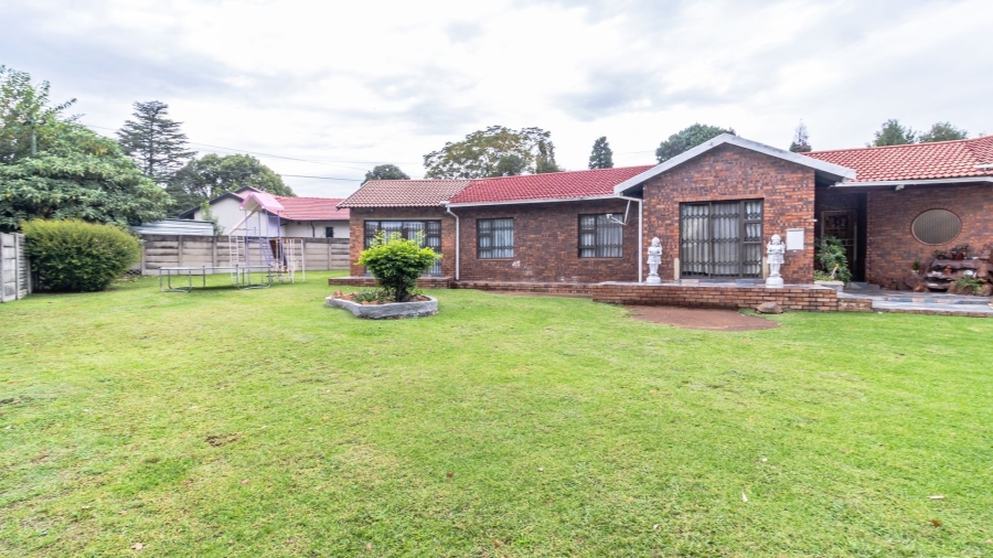 4 Bedroom Property for Sale in Albertsdal Gauteng