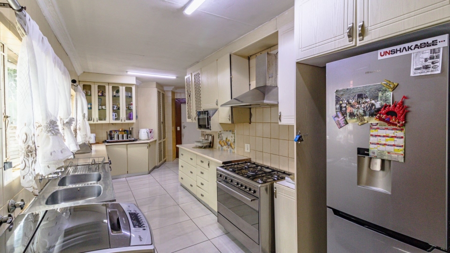 4 Bedroom Property for Sale in Albertsdal Gauteng