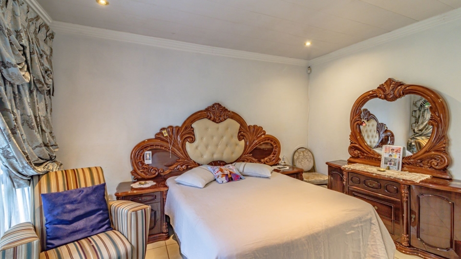 4 Bedroom Property for Sale in Albertsdal Gauteng
