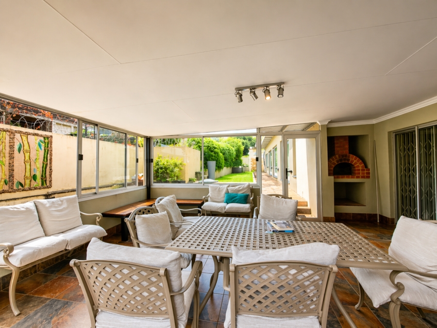 4 Bedroom Property for Sale in Waterkloof Ridge Gauteng