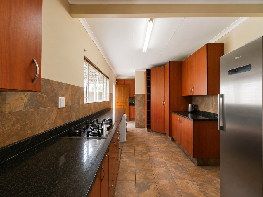 4 Bedroom Property for Sale in Waterkloof Ridge Gauteng