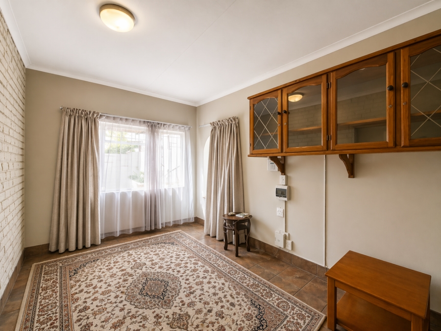 4 Bedroom Property for Sale in Waterkloof Ridge Gauteng
