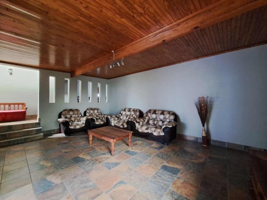 4 Bedroom Property for Sale in Waterkloof Ridge Gauteng