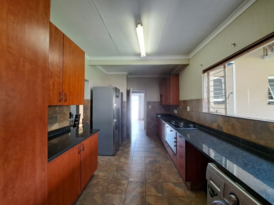 4 Bedroom Property for Sale in Waterkloof Ridge Gauteng