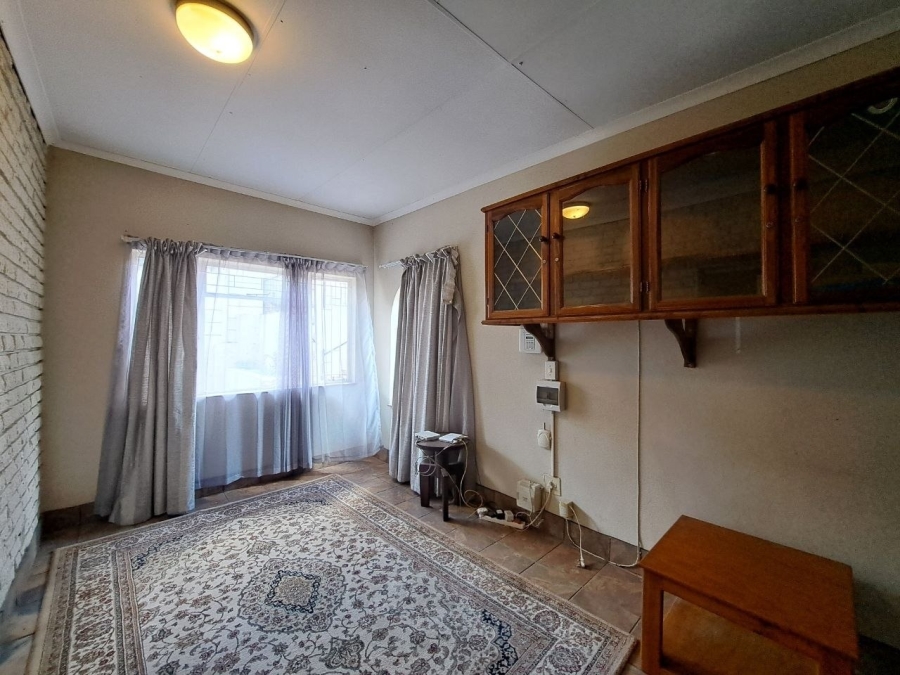 4 Bedroom Property for Sale in Waterkloof Ridge Gauteng