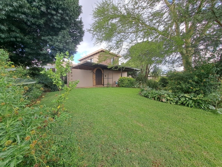 4 Bedroom Property for Sale in Waterkloof Ridge Gauteng