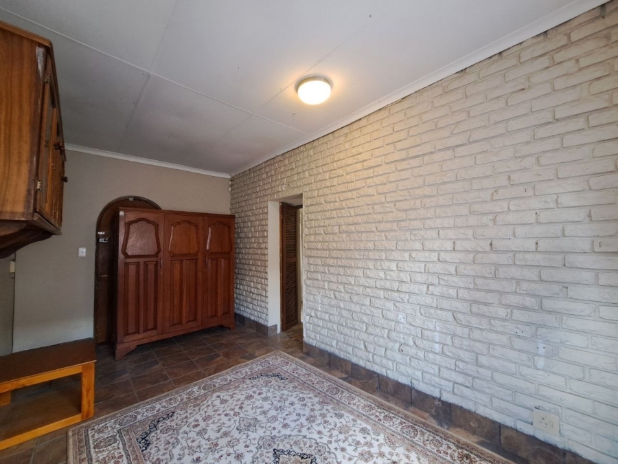 4 Bedroom Property for Sale in Waterkloof Ridge Gauteng