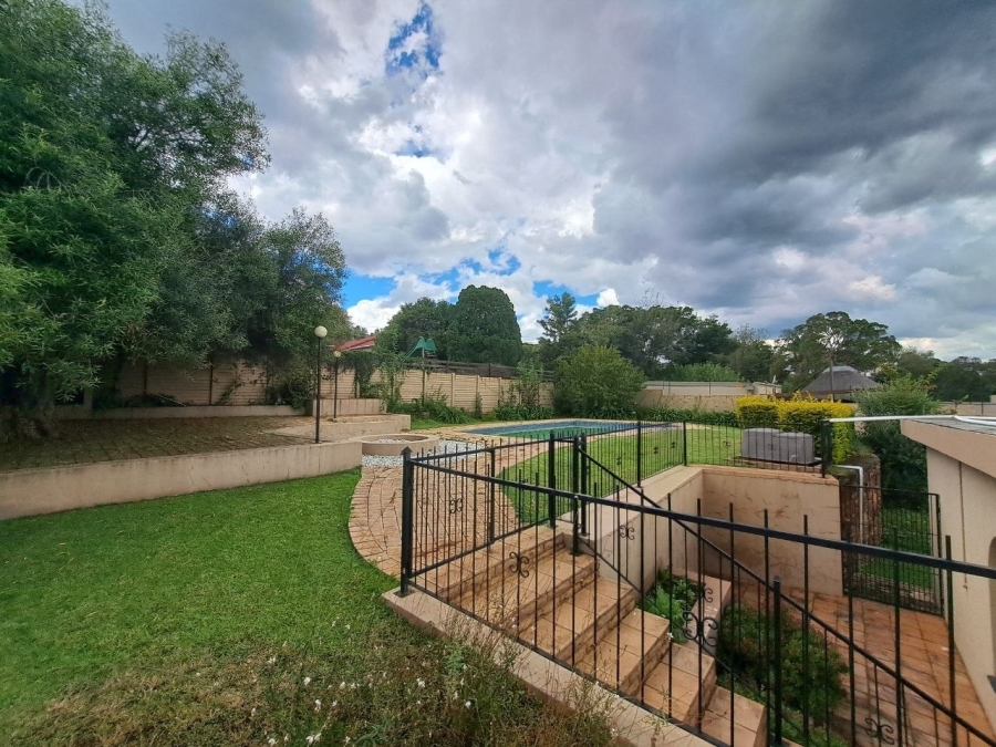 4 Bedroom Property for Sale in Waterkloof Ridge Gauteng