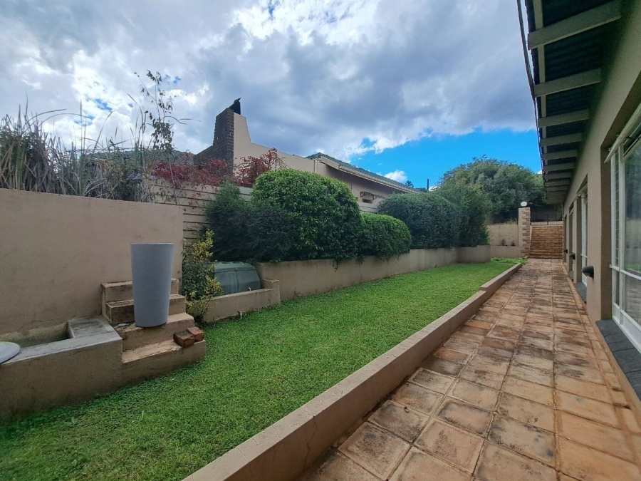 4 Bedroom Property for Sale in Waterkloof Ridge Gauteng