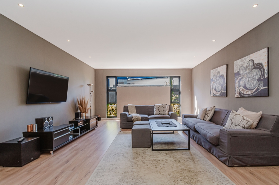 4 Bedroom Property for Sale in Cedar Creek Gauteng