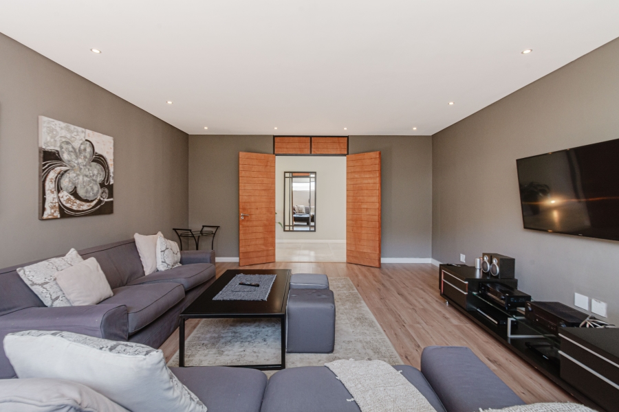4 Bedroom Property for Sale in Cedar Creek Gauteng