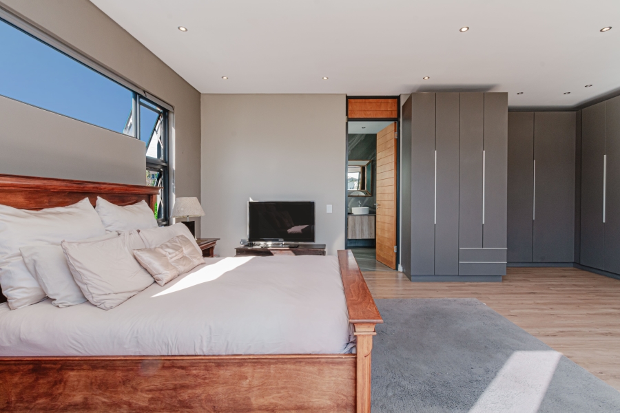 4 Bedroom Property for Sale in Cedar Creek Gauteng