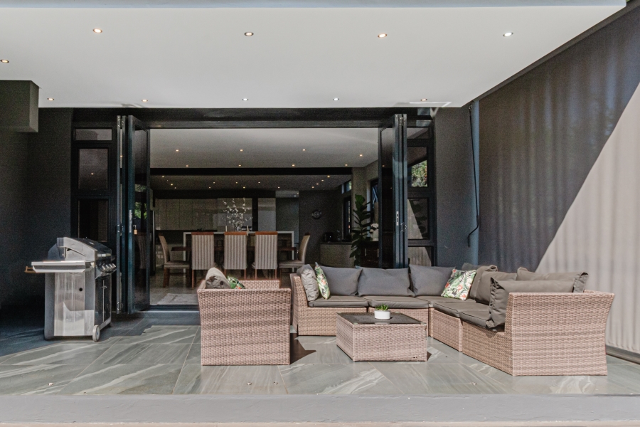 4 Bedroom Property for Sale in Cedar Creek Gauteng