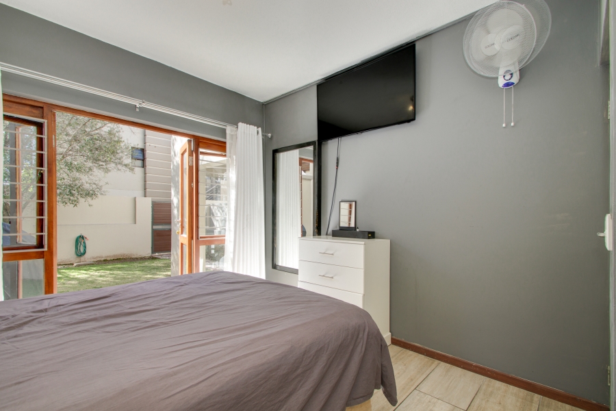 1 Bedroom Property for Sale in Fourways Gauteng