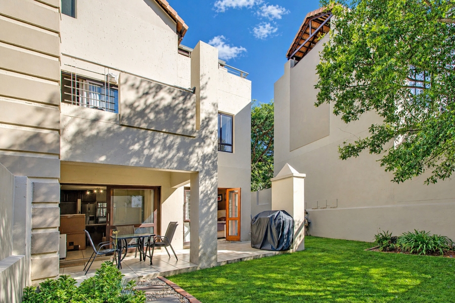 1 Bedroom Property for Sale in Fourways Gauteng