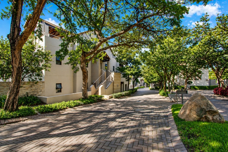 1 Bedroom Property for Sale in Fourways Gauteng
