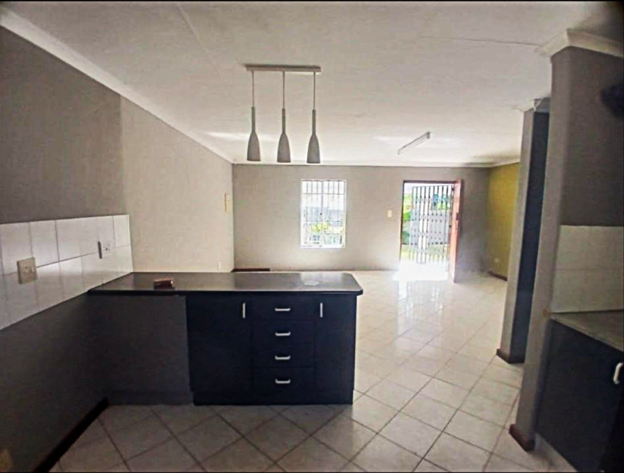 2 Bedroom Property for Sale in Theresa Park Gauteng