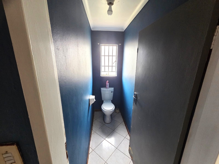 2 Bedroom Property for Sale in Theresa Park Gauteng