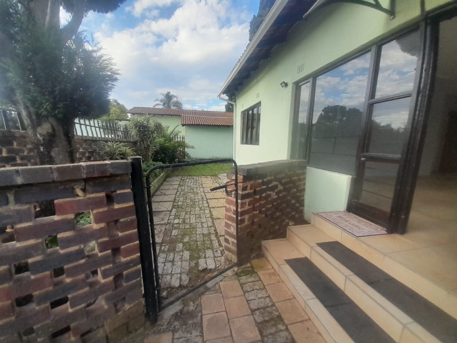 To Let 2 Bedroom Property for Rent in Randpark Ridge Gauteng