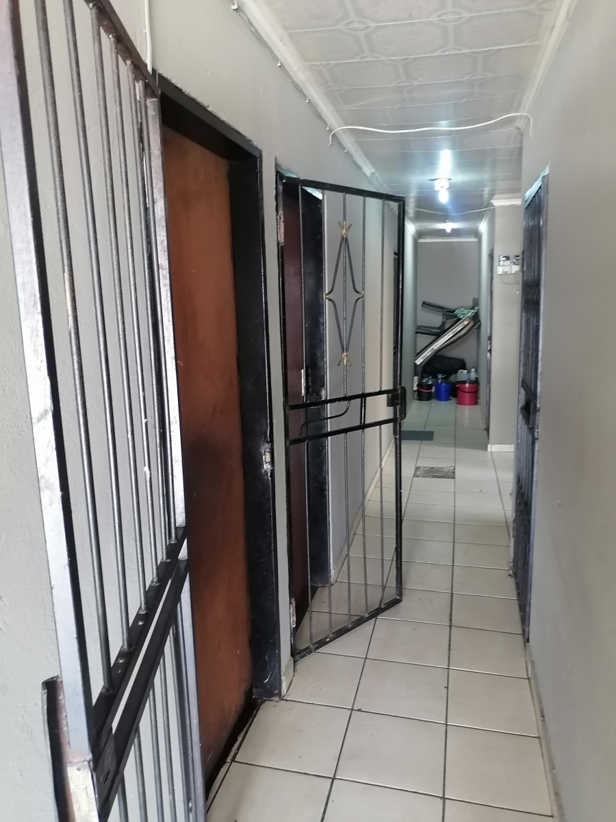 15 Bedroom Property for Sale in Kaalfontein Gauteng