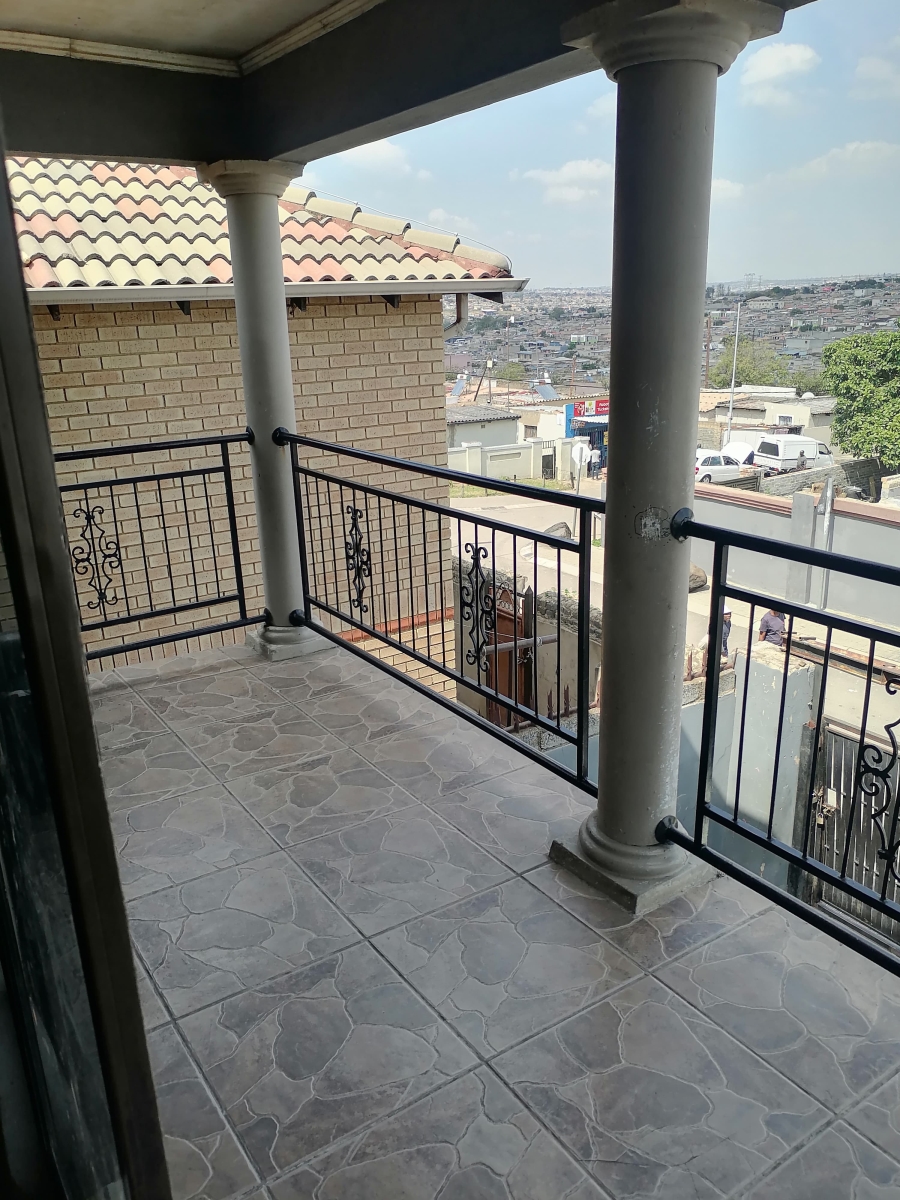 15 Bedroom Property for Sale in Kaalfontein Gauteng