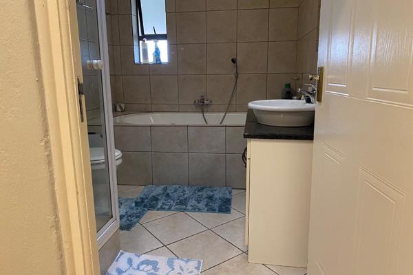 3 Bedroom Property for Sale in Fairland Gauteng