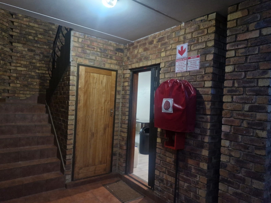 To Let 3 Bedroom Property for Rent in Sonneveld Gauteng
