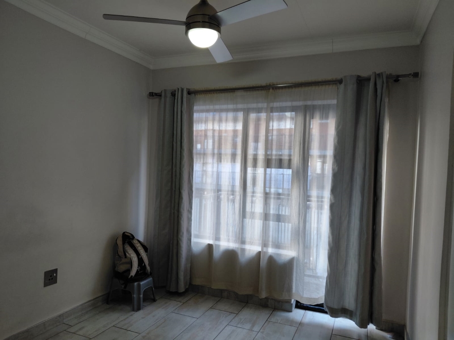 5 Bedroom Property for Sale in Actonville Gauteng