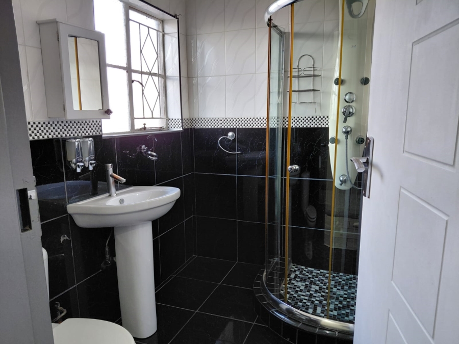 5 Bedroom Property for Sale in Actonville Gauteng
