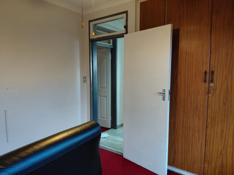 5 Bedroom Property for Sale in Actonville Gauteng
