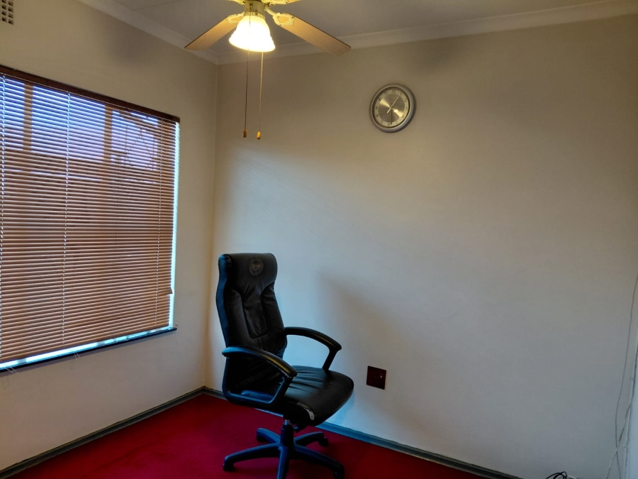 5 Bedroom Property for Sale in Actonville Gauteng