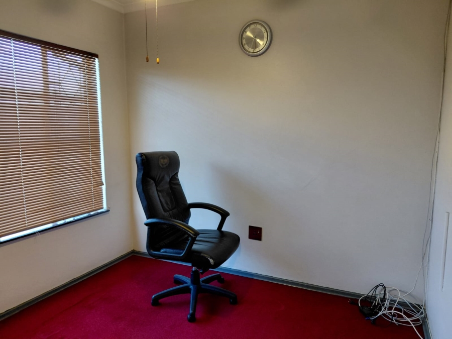 5 Bedroom Property for Sale in Actonville Gauteng
