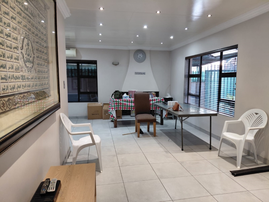 5 Bedroom Property for Sale in Actonville Gauteng