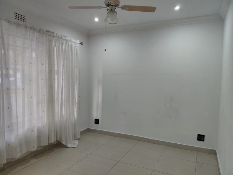 5 Bedroom Property for Sale in Actonville Gauteng