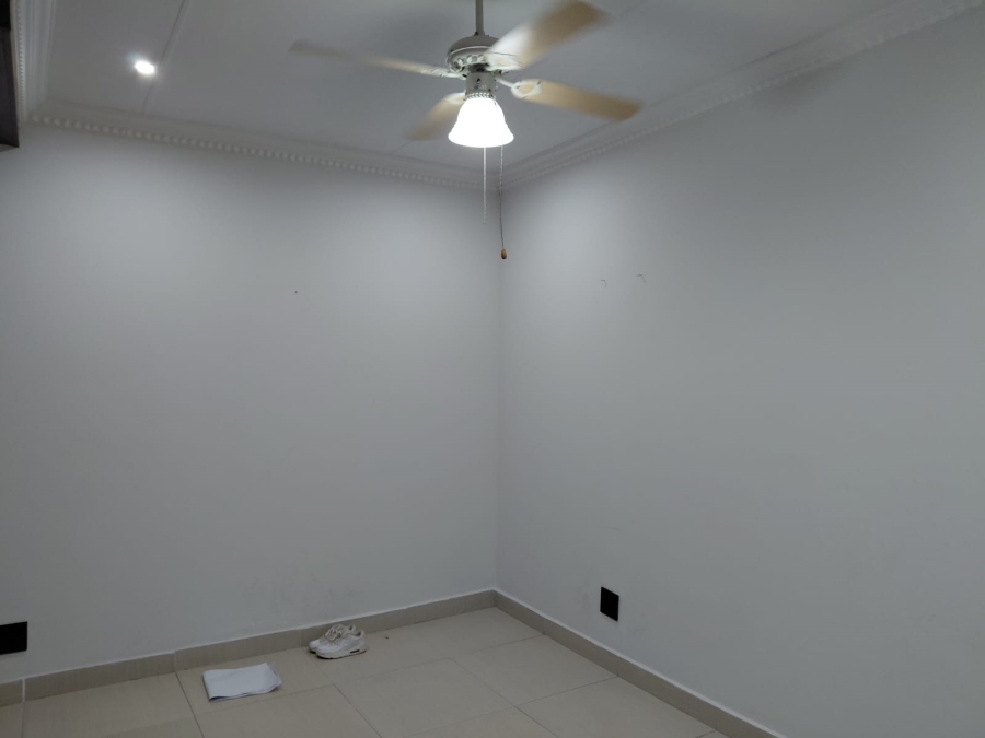 5 Bedroom Property for Sale in Actonville Gauteng
