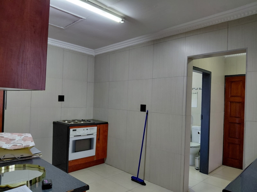 5 Bedroom Property for Sale in Actonville Gauteng